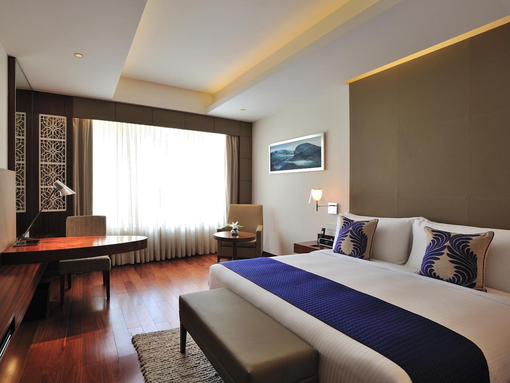The Anya Hotel-Golf Course Road Γκουργκάον Εξωτερικό φωτογραφία
