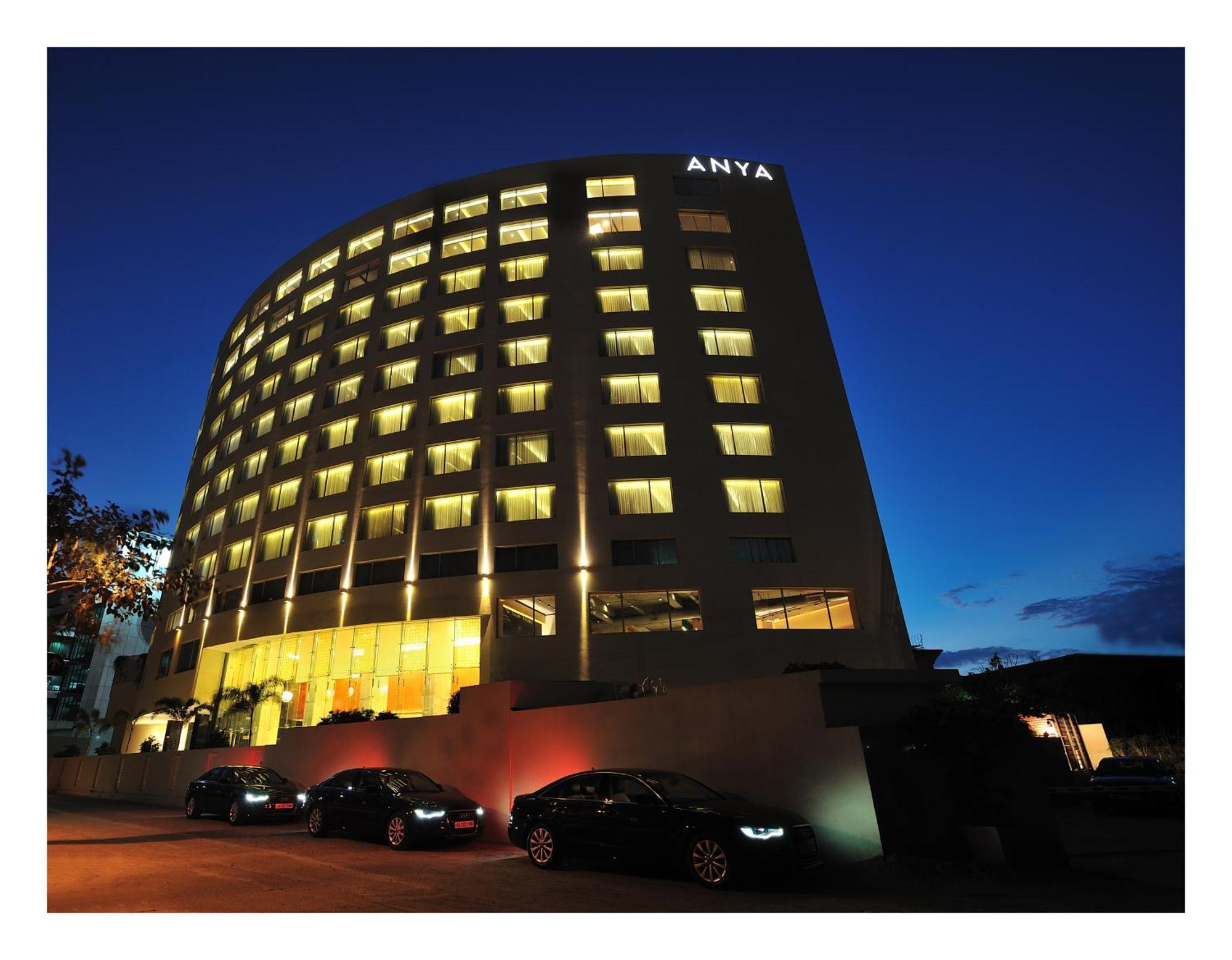 The Anya Hotel-Golf Course Road Γκουργκάον Εξωτερικό φωτογραφία
