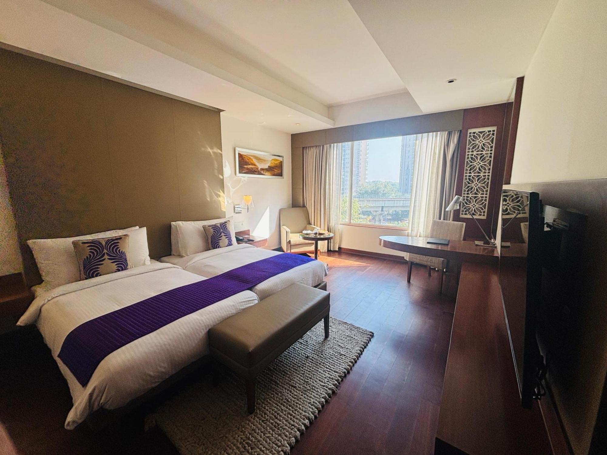 The Anya Hotel-Golf Course Road Γκουργκάον Εξωτερικό φωτογραφία