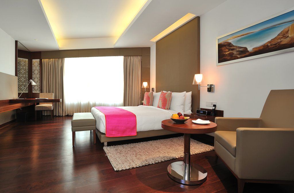 The Anya Hotel-Golf Course Road Γκουργκάον Εξωτερικό φωτογραφία